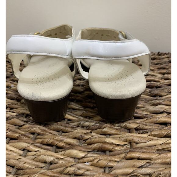 SAS Sunburst Heel Strap Sandals White Leather Eyelet Floral Comfort Women’s 9N - Picture 6 of 9